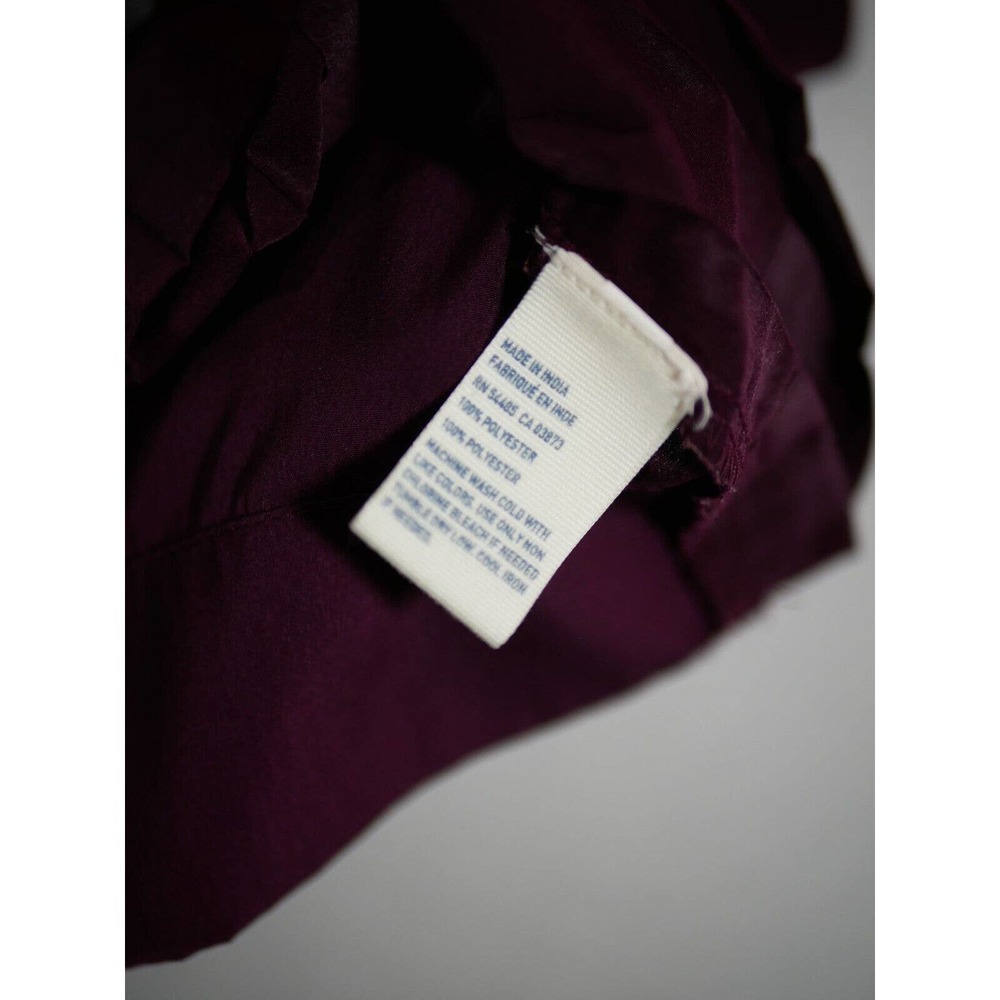 American Eagle Pleated Burgundy Sleeveless Blouse With Floral Applique Size L - Picture 8 of 15